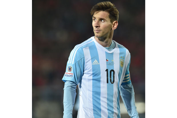 Lionel Messi Tolak Penghargaan Pemain Terbaik