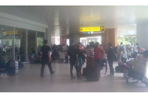 Bandara Ngurah Rai Ditutup, Penumpang Bingung
