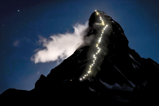 Swiss Peringati 150 Tahun Penaklukan Gunung Matterhorn