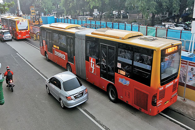 PT Transportasi Jakarta Rekrut 100 Teknisi Transjakarta
