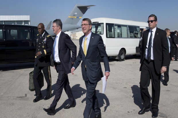 Kepala Pentagon Mendadak Kunjungi Baghdad