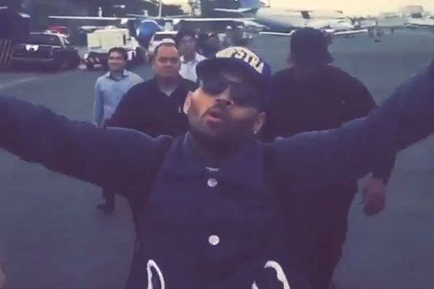 Chris Brown Berhasil Keluar dari Filipina