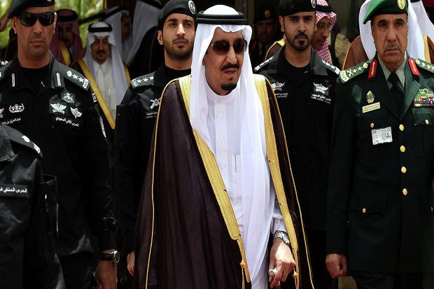 Libur Mewah Raja Saudi dan 1.000 Temannya di Prancis Picu Kemarahan