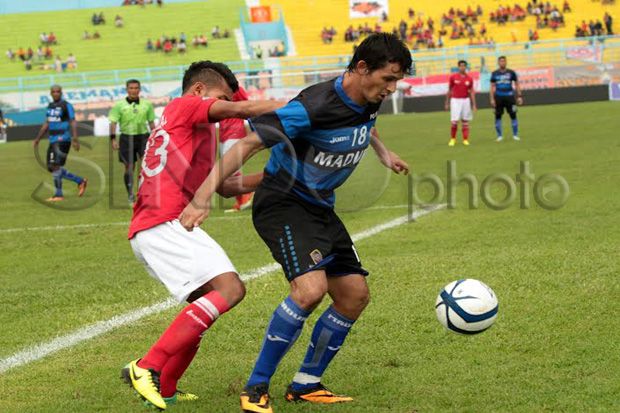 Escobar Pertajam Kekuatan Sape Ngamok