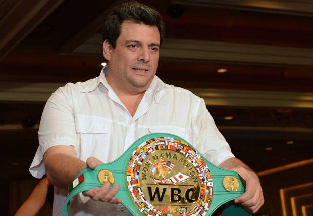 Presiden WBC Restui Pertarungan Mayweather Jr vs Berto