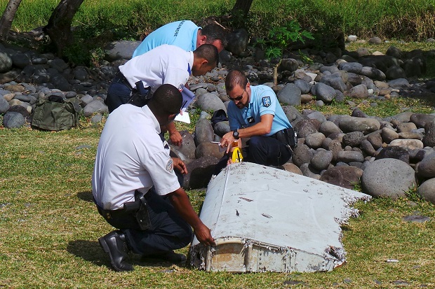 Malaysia: Serpihan di Pulau Reunion Hampir Pasti Bagian Boeing 777