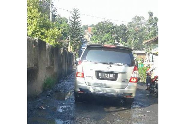 Jalan di Bogor Rusak Parah, Imbas Dana Pemeliharaan di Korupsi?