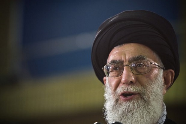 Khamenei Terbitkan Buku Penghancuran Israel dan Penipuan AS