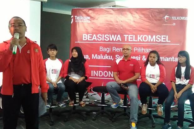 Telkomsel Berikan Beasiswa Pelajar Indonesia Timur