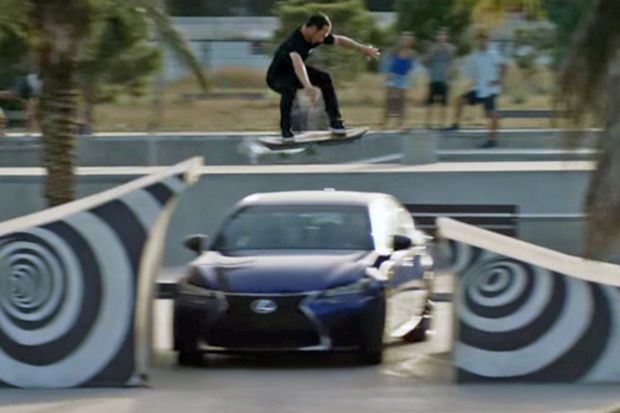 Ini Skateboard Pintar Buatan Lexus