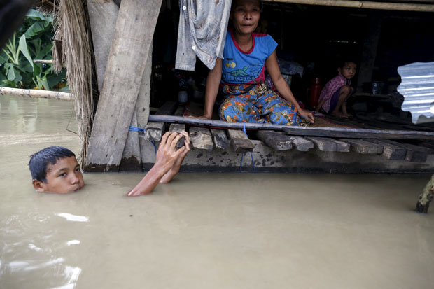 Myanmar Evakuasi Ribuan Warganya Akibat Banjir
