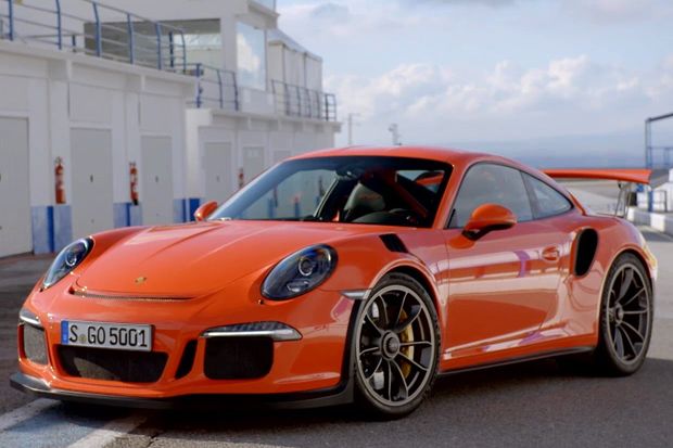 Porsche Tawarkan Paket Spesial di GIIAS 2015