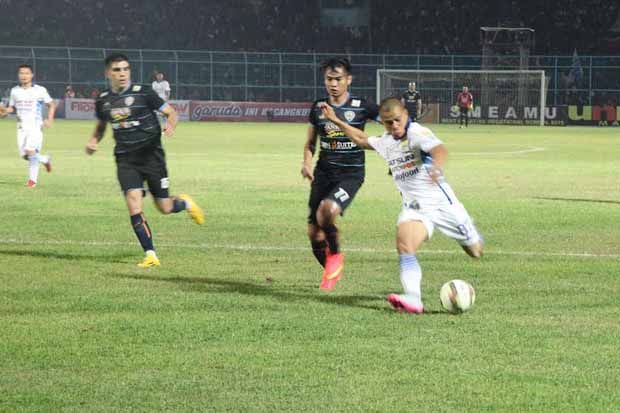 Persib Bandung Tuntut PT Liga Beber Detail Piala Proklamasi