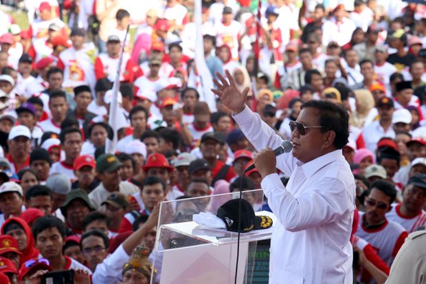 Menunggang Kuda, Prabowo Pimpin Upacara HUT RI