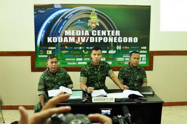 TNI Lanjutkan Pembangunan Pagar Pembatas di Urut Sewu