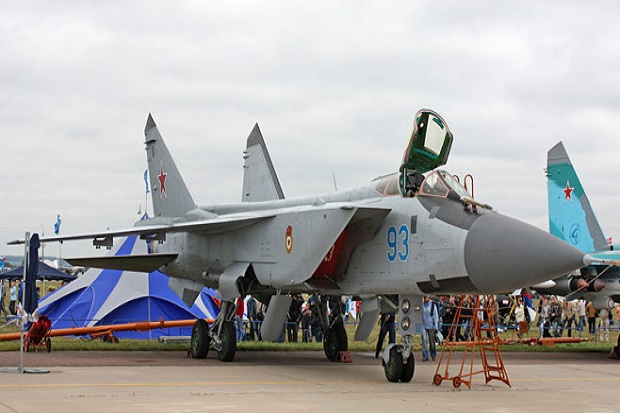 5 Jet Tempur Terkeren Kremlin Manuver di Langit Rusia