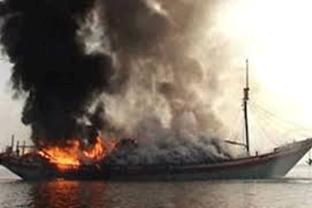 Kapal Pupuk Terbakar, Satu ABK Hilang