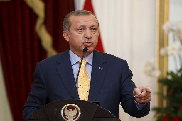 Kritis pada Erdogan, Media-media Turki Diserbu Polisi