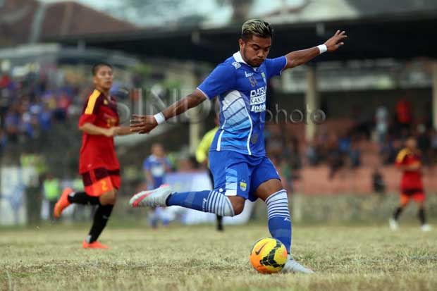 RESMI: Zulham Zamrun Boleh Perkuat Persib Bandung!