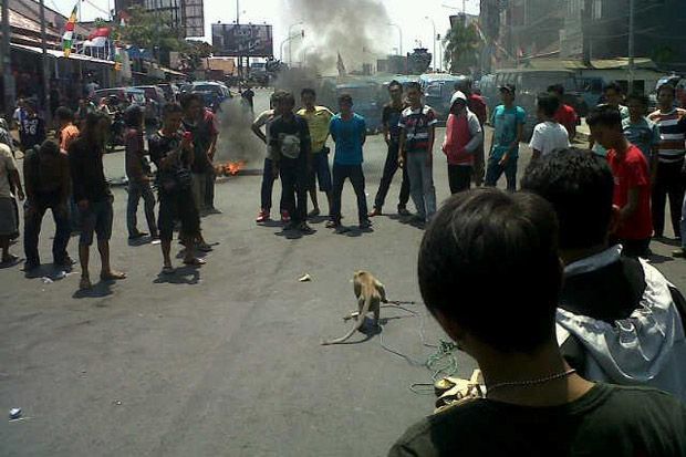 Sopir Angkot di Purwakarta Blokade Jalan