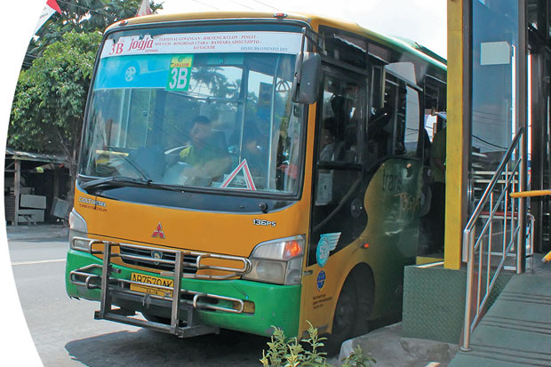 Dikelola PT AMI, Bus Trans Jogja Direkondisi