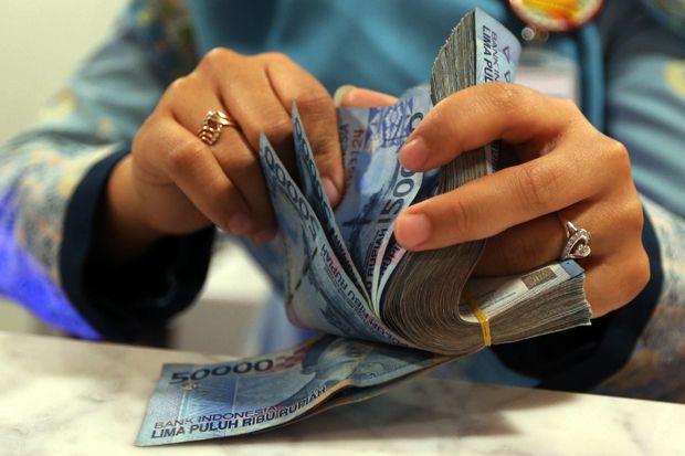 Menkeu Nilai Spekulasi Bikin Rupiah Dekati Rp14.300/USD