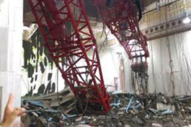 Crane Roboh Timpa Masjidilharam, Sedikitnya 62 Jamaah Wafat