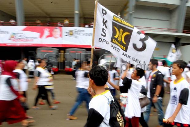 PKS Tegaskan Tak Ada Perombakan Fraksi di DPR