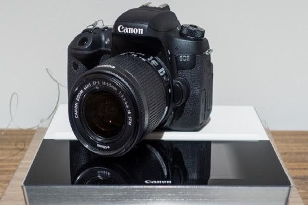 Canon Hadirkan Pengisian Baterai Kamera Nirkabel