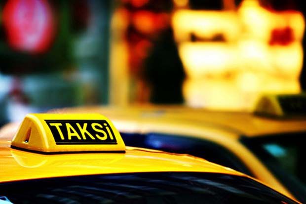 Tak Mampu Bayar Sewa Taksi, Warga Singapura Diamankan