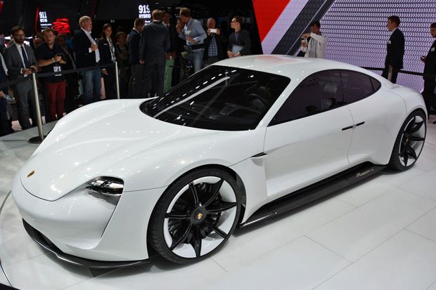 Porsche Kenalkan Mobil Listrik Mission E Concept