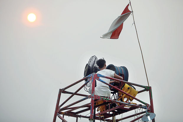 Pasang Tiga Alat Penyemprot Garam