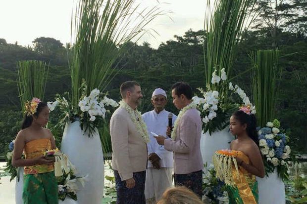 Pernikahan Sejenis Diduga Dilakukan di Hotel Bintang Lima