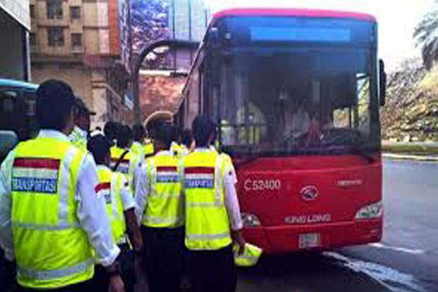 Layanan Bus Shalawat Berhenti Sementara