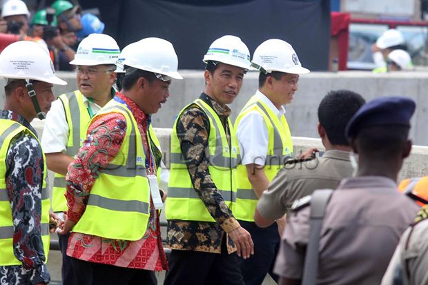 Jokowi Resmikan Pengeboran Perdana MRT