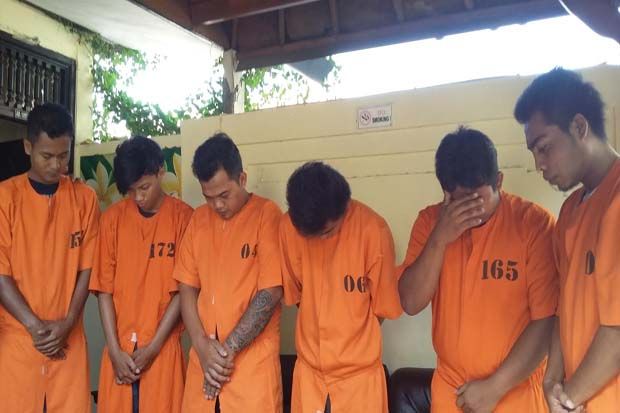 Polisi Bekuk 6 Buronan Pembunuh Warga Bondowoso