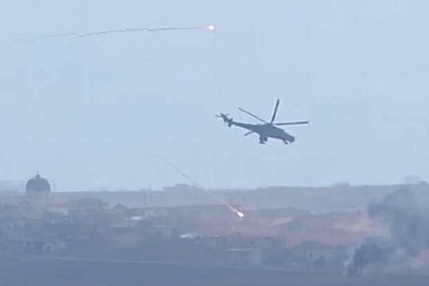 Rekaman Video Tunjukkan Helikopter Rusia Serang Pemberontak Suriah