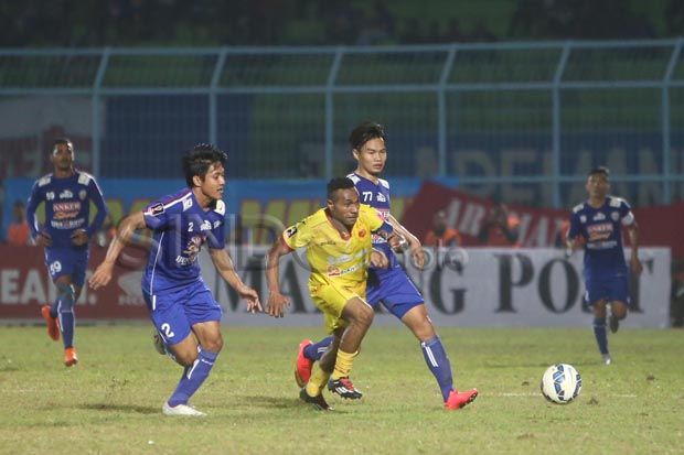Sriwijaya FC Panik Kapten Tibo Terancam Absen di Final