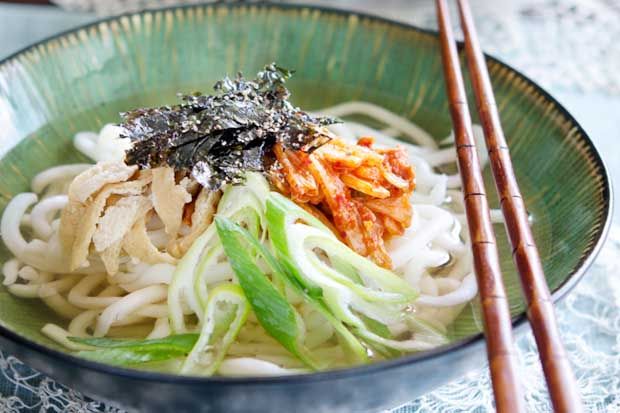 Coba Resep ini yuk! Cara Bikin Masakan Korea, Kimchi Rasa Udon