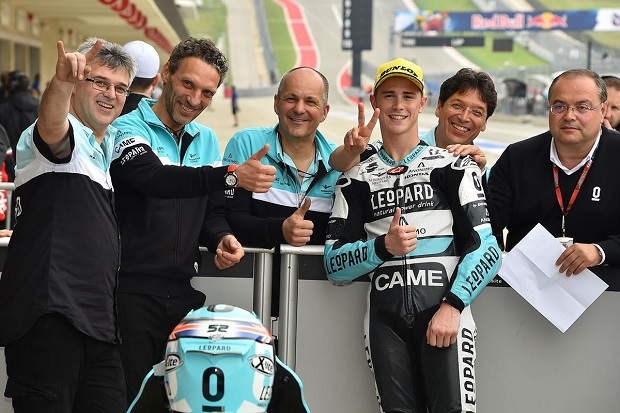Danny Kent Rayakan Juara Moto3 di Malaysia