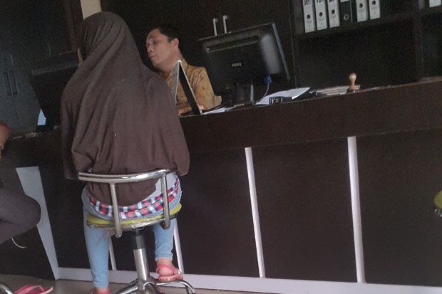 Foto Tanpa Busana Siswi SMA Disebar Mantan Pacar