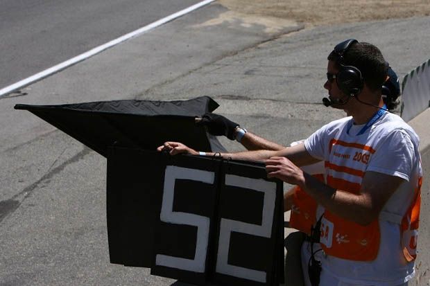 Alasan Race Direction Sembunyikan Bendera Hitam