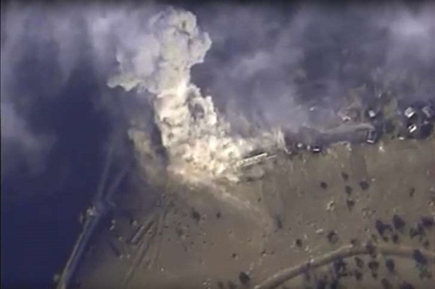 Jet-jet Tempur Rusia Bombardir Benteng ISIS di Palmyra