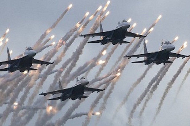 Pengamat: Serangan Udara Rusia Menguntungkan ISIS