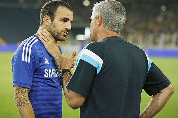 Bantah Musuhi Mourinho, Fabregas: Ada yang Mau Goyang Chelsea