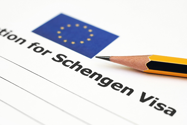 Indonesia Ajukan Permohonan Bebas Visa SChengen bagi WNI