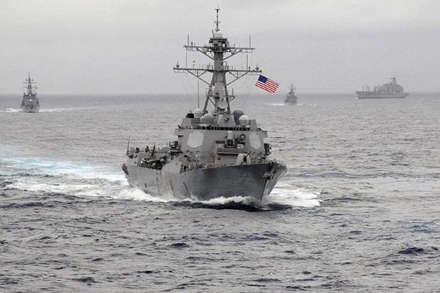 Ini Percakapan Unik saat Kapal China Buntuti Kapal Perang AS