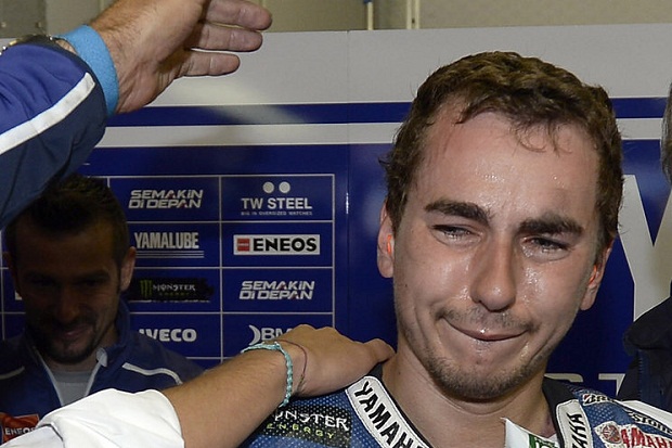 Akhirnya, Lorenzo Meminta Maaf Pada Rossi