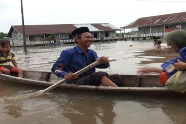 Korban Banjir Aceh Singkil Mulai Dapat Bantuan