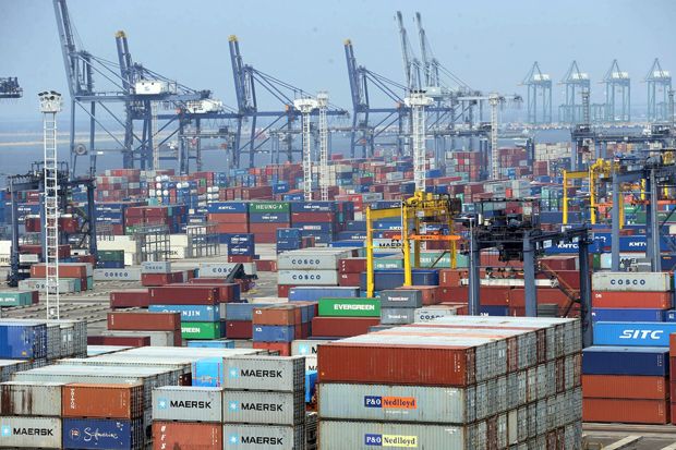 Pemerintah akan Kenakan Tarif Konsesi Pelabuhan Pelindo